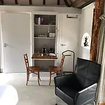 Hof Bed & Breakfast 3*