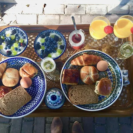 Hof Bed & Breakfast