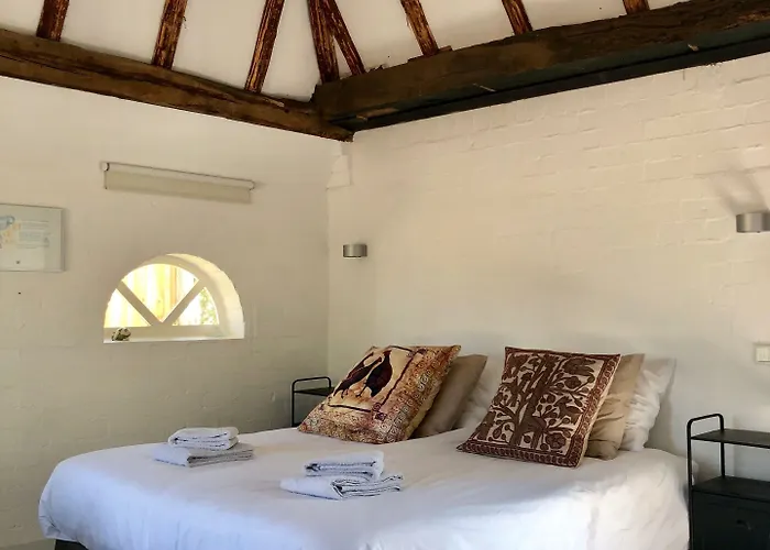 Hof Bed and Breakfast 4*